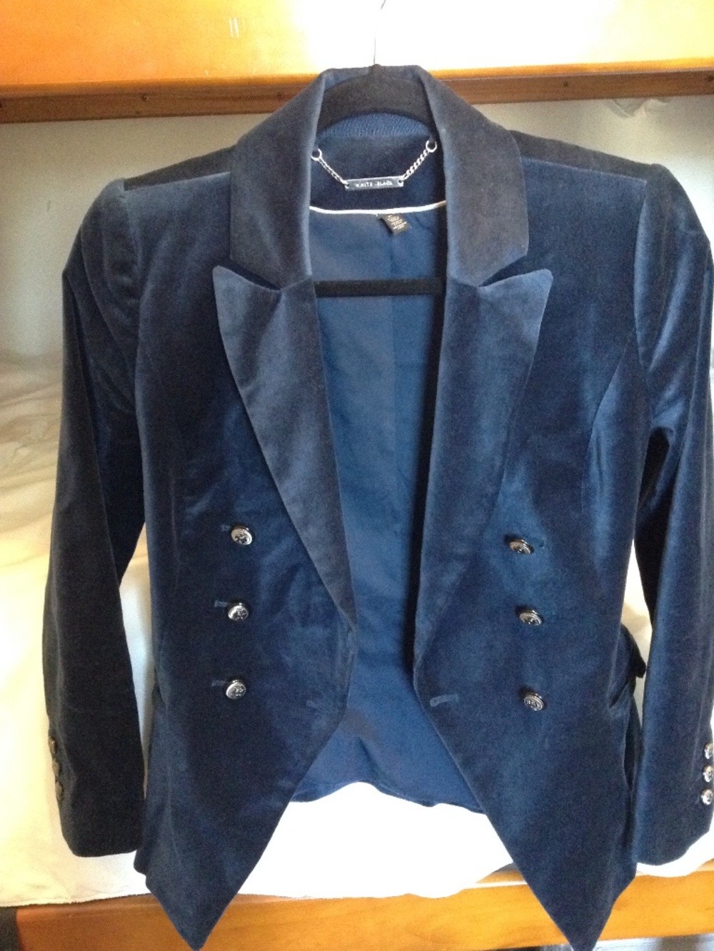 White House Black Market velvet blazer midnight blue navy size 2P